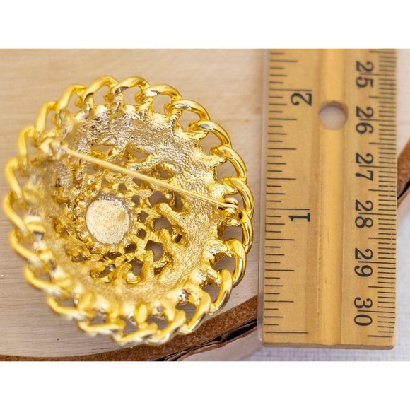Golden Chain Circle Vintage Brooch - BC1 - Picture 3 of 3